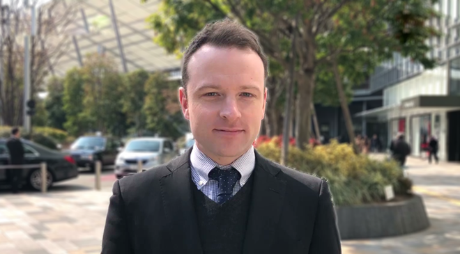 パイロット　ヤニク