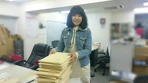 費　茜（ヒ　セン）さんのインタビュー写真2