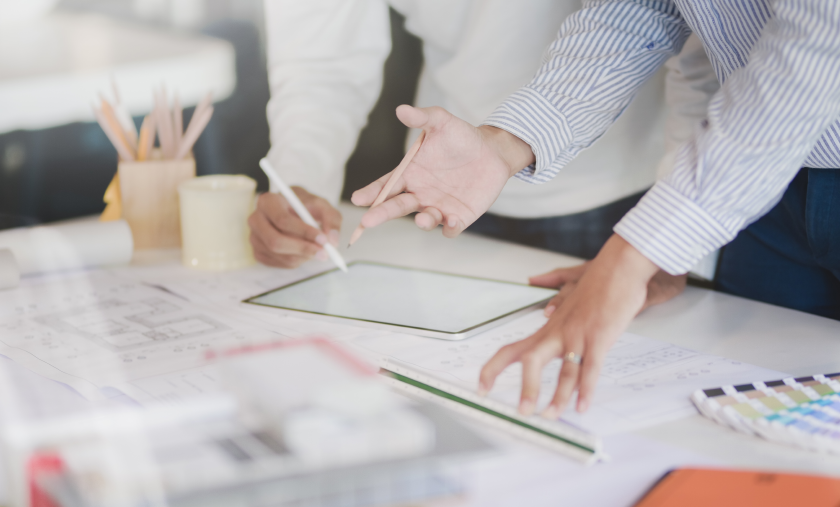 アニメ・出版・クリエイティブ系（記者・編集・映像制作など）