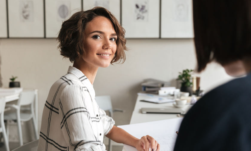 管理系（人事・総務・経理・広報IR）